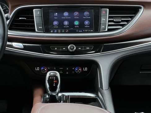 Used 2021 Buick Enclave Avenir w/ Avenir Technology Package image 18