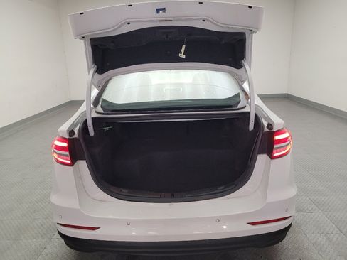 Used 2019 Ford Fusion SE FWD image 29