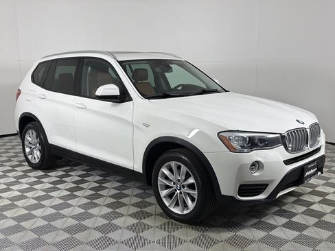 Used 2016 BMW X3 xDrive28i w/ Premium Package image 3