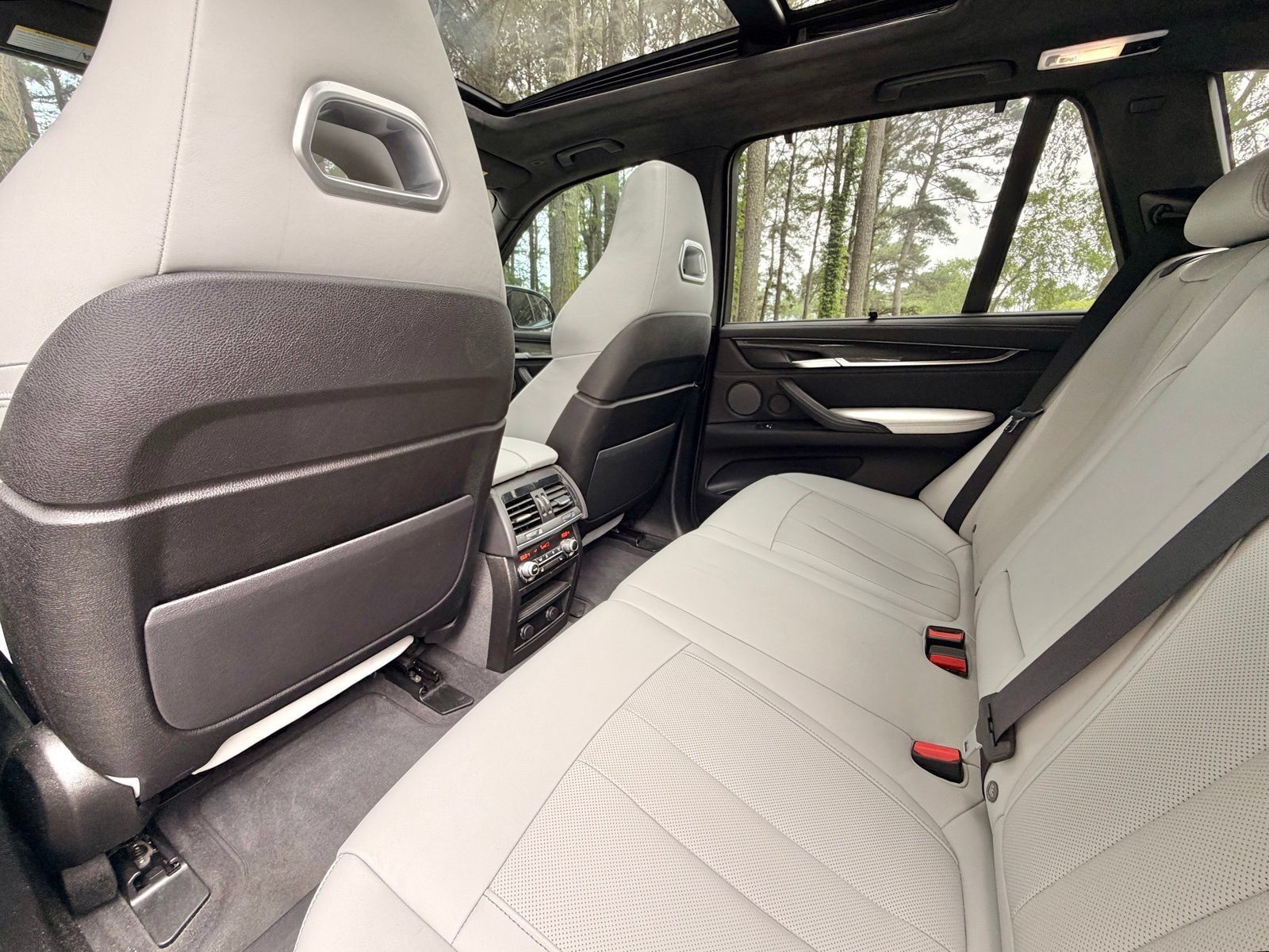 Used 2018 BMW X5 M AWD/4WD image 15