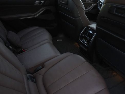 Used 2021 BMW X7 xDrive40i AWD/4WD image 29