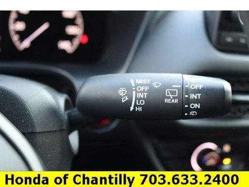 Used 2023 Honda HR-V LX image 11