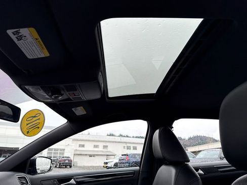 Used 2018 Volkswagen Jetta Sport image 29