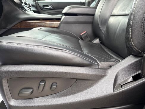 Used 2018 Chevrolet Tahoe LT w/ RST Edition image 13