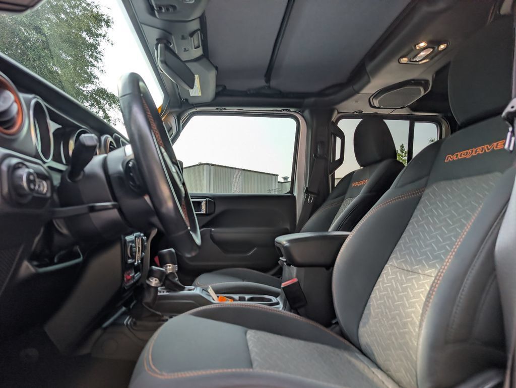 Used 2022 Jeep Gladiator Mojave AWD/4WD image 21