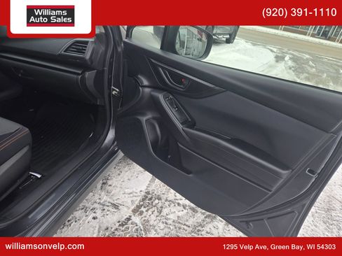 Used 2018 Subaru Crosstrek 2.0i Premium image 13