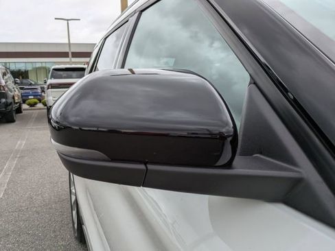 Certified 2023 Ford Explorer Platinum w/ Technology Package image 12