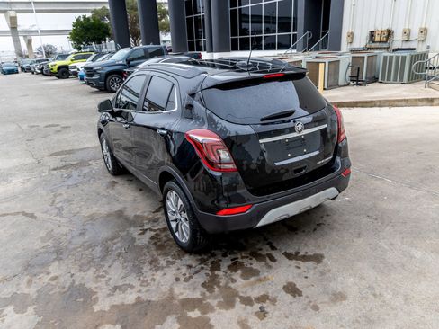 Used 2019 Buick Encore Preferred image 9