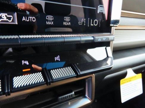 New 2025 GMC Hummer EV 3X w/ Battery Pack, 24 Module Pack image 25