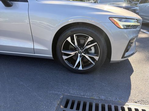Certified 2024 Volvo S60 B5 Core FWD image 13