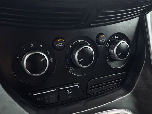 Used 2013 Ford Escape SE image 20