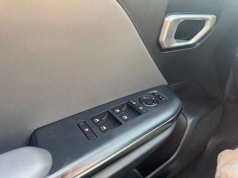 Used 2025 Kia K4 FWD image 26
