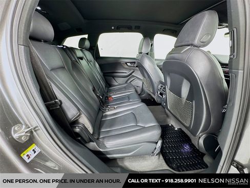 Used 2018 Audi Q7 3.0T Prestige image 29