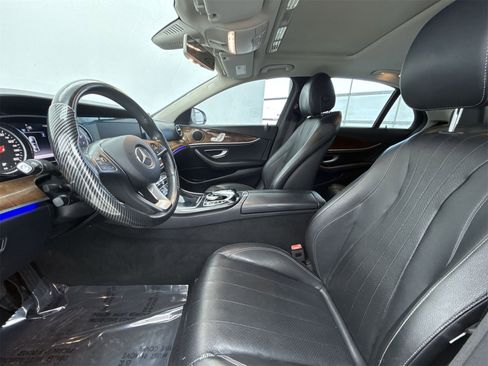 Used 2018 Mercedes-Benz E 300 image 11