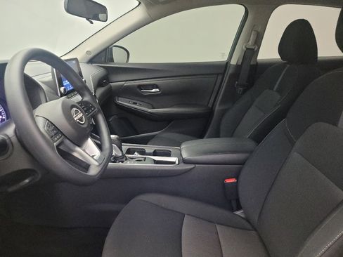 Used 2025 Nissan Sentra SV FWD image 17