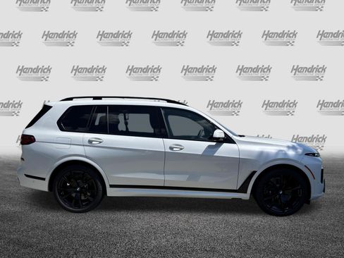 New 2027 BMW X7 xDrive40i w/ M Sport Package AWD/4WD image 11