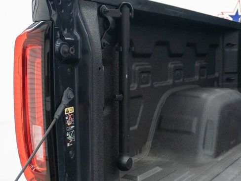 Used 2022 GMC Sierra 1500 AT4X image 12