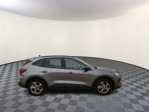 Used 2025 Ford Escape ST-Line FWD image 4