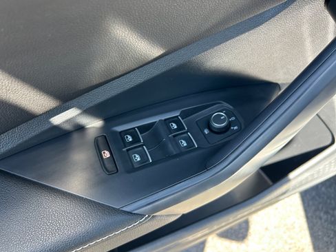 Certified 2023 Volkswagen Jetta S FWD image 13