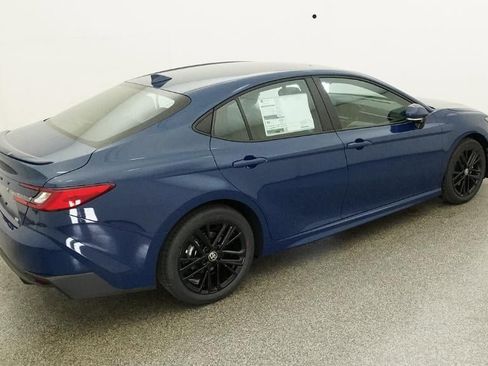 New 2026 Toyota Camry SE FWD image 9