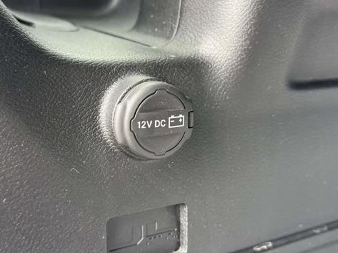 Used 2021 Jeep Wrangler Unlimited Sahara AWD/4WD image 12