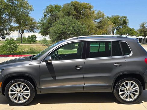 Used 2014 Volkswagen Tiguan SEL FWD image 9