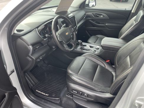 Used 2018 Chevrolet Traverse Premier w/ LPO, 'HIT The Road' Package AWD/4WD image 12