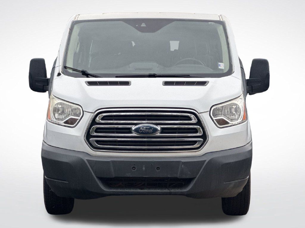 Used 2018 Ford Transit 350 XLT RWD image 3
