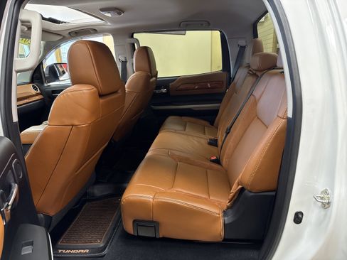 Used 2018 Toyota Tundra Platinum AWD/4WD image 10