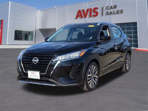 Used 2024 Nissan Kicks SV image 1