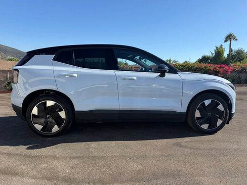 Used 2025 Volvo EX30 Ultra w/ Climate Package AWD/4WD image 5