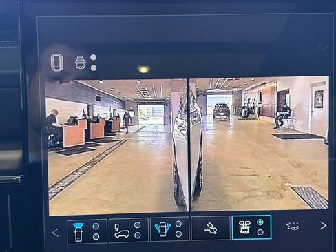 New 2026 GMC Yukon XL Denali Ultimate w/ LPO, Floor Liner Package AWD/4WD image 45