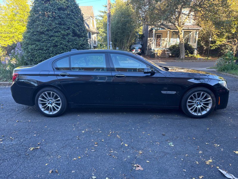 Used 2015 BMW 740Li xDrive AWD/4WD image 6
