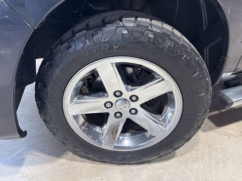 Used 2014 RAM 1500 Express image 2