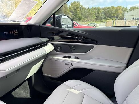 New 2026 Lincoln Nautilus Premier w/ Equipment Group 102A image 21