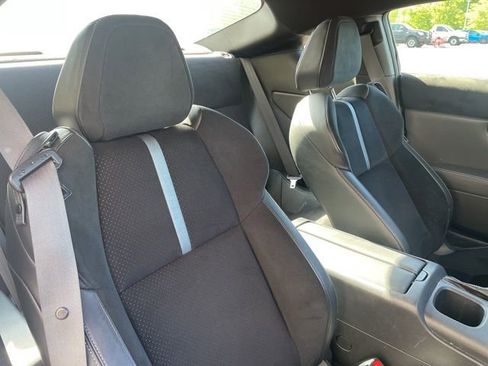 Used 2023 Toyota GR86 Premium RWD image 6