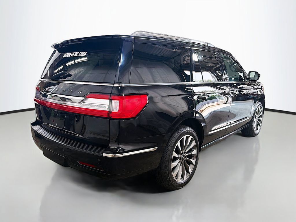 Used 2021 Lincoln Navigator Reserve AWD/4WD image 9