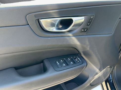 Certified 2023 Volvo XC60 B5 Plus image 13