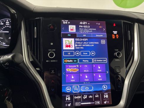 Used 2020 Subaru Outback Premium image 31