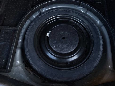 Used 2014 Ford Focus SE image 32