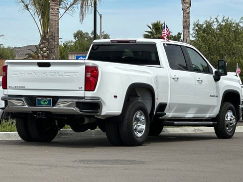 Used 2024 Chevrolet Silverado 3500 LT w/ Convenience Package RWD image 4