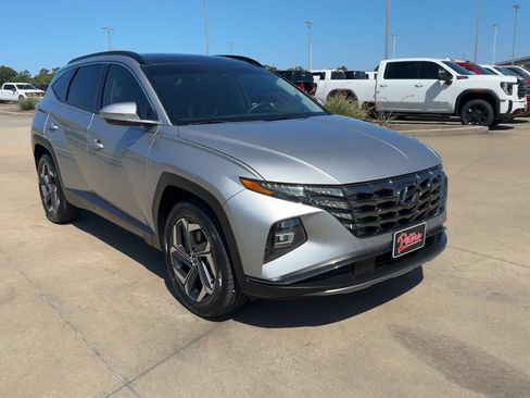 Used 2024 Hyundai Tucson Limited AWD/4WD image 2