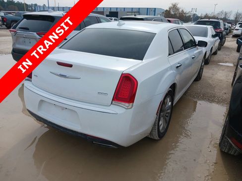 Used 2018 Chrysler 300 Limited image 5