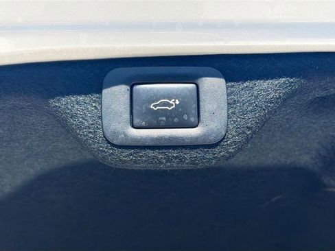 Used 2023 Lexus ES 350 w/ Premium Package FWD image 13
