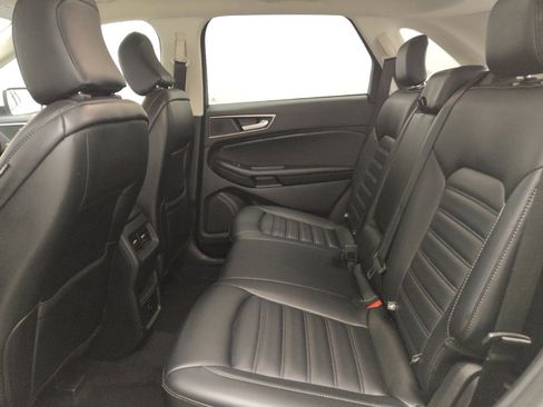 Used 2024 Ford Edge SEL image 18