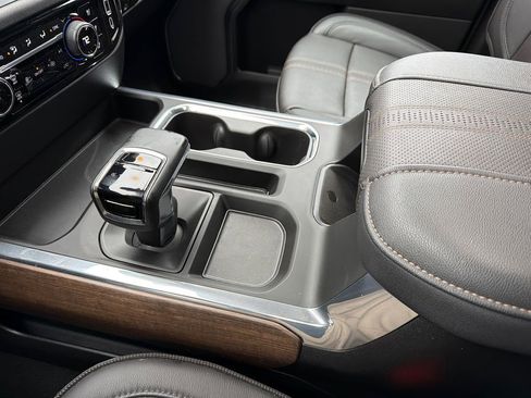 Used 2023 Chevrolet Silverado 1500 High Country image 33