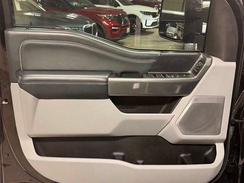 Used 2024 Ford F450 Limited w/ FX4 Off-Road Package AWD/4WD image 31