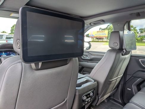 Used 2024 Chevrolet Tahoe Z71 AWD/4WD image 36