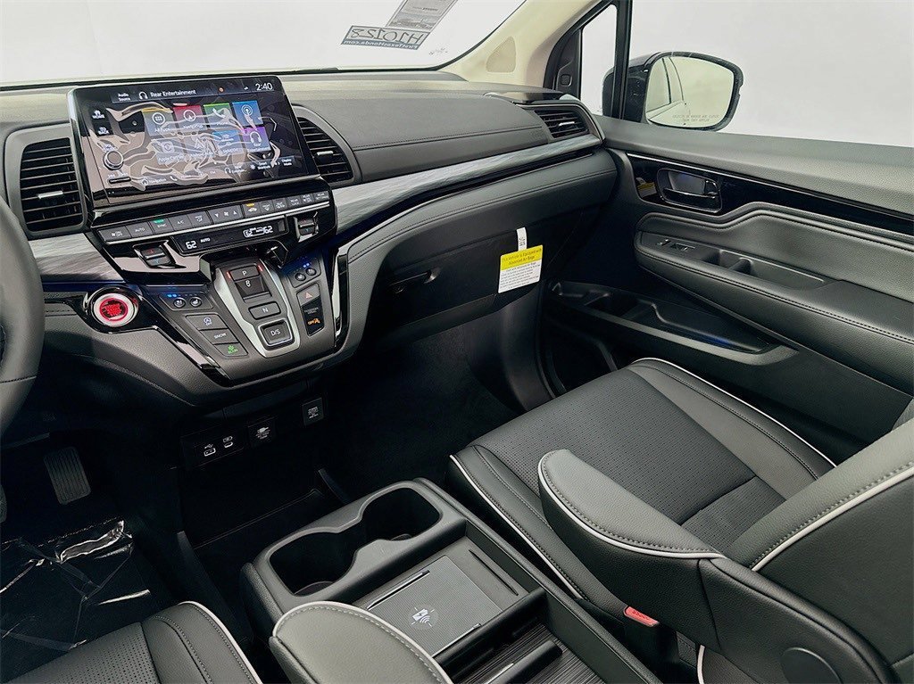 Certified 2026 Honda Odyssey Elite image 36