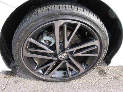 Used 2025 Toyota Camry XSE image 11